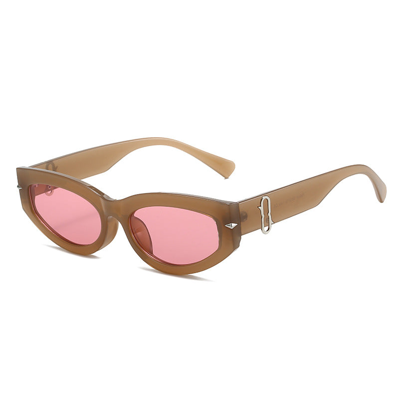 Retro-inspirierte Cat-Eye-Sonnenbrille mit boldem Rahmen Brehn