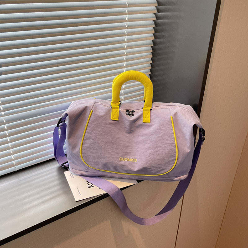 Sportlicher Reisetasche