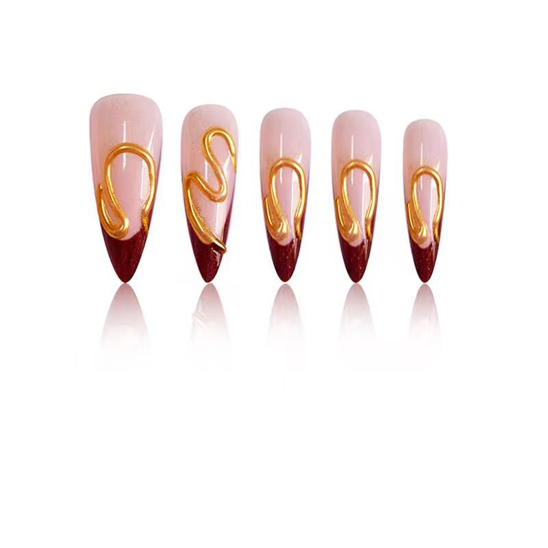 Elegante Sculpted Nagelverlängerungen Brehn