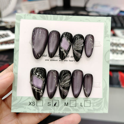 Dekorativer Stiletto Press-On Nagelset Brehn