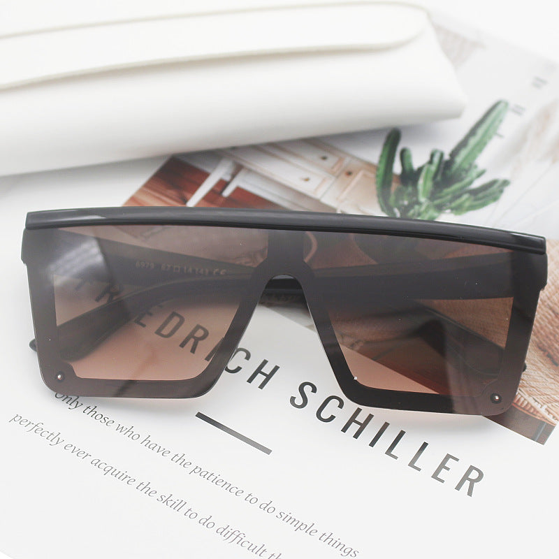 Damen Sportliche Sonnenbrille im trendigen Shield-Design Brehn