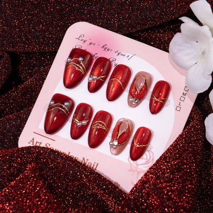 Dekoratives Press-On-Nagelkunst-Set mit Perlenakzenten Brehn