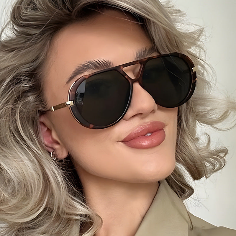 Damen modische Sonnenbrille im eleganten Pilotenstil Brehn