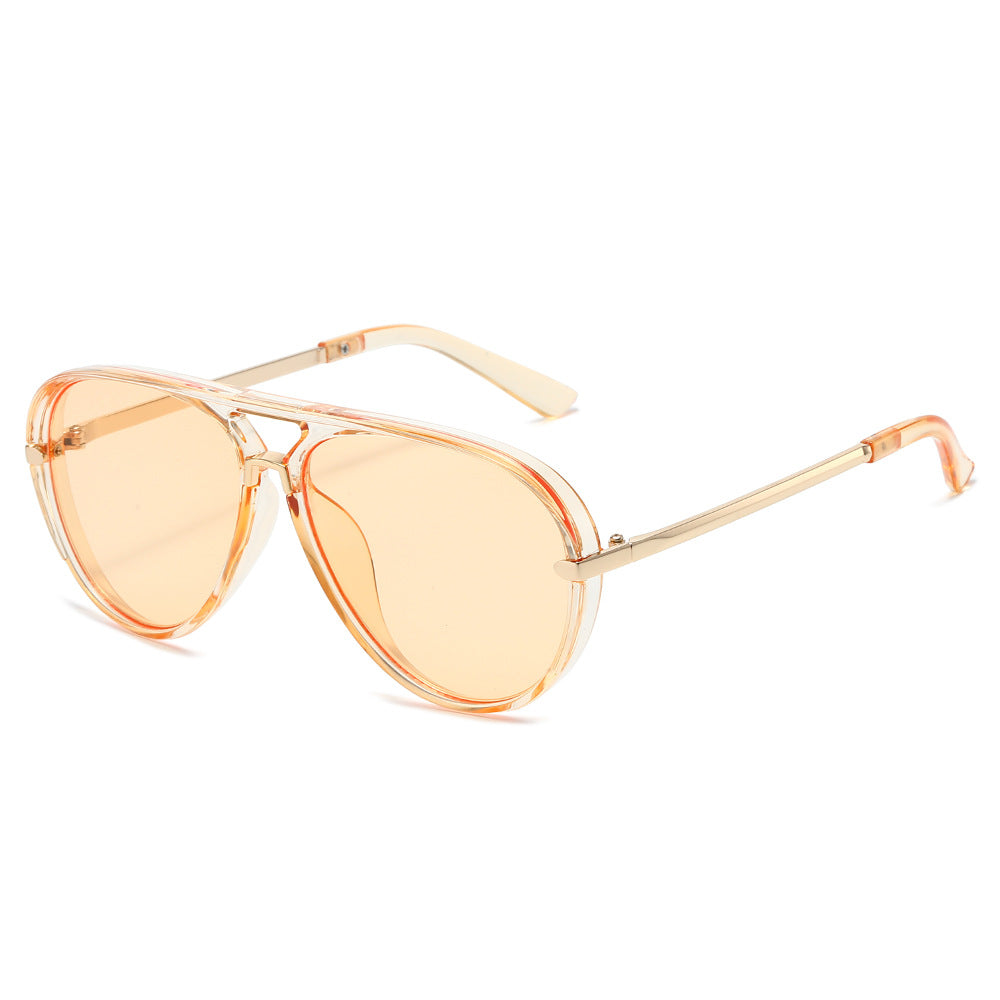 Elegante Aviator-Sonnenbrille mit goldenen Akzenten Brehn
