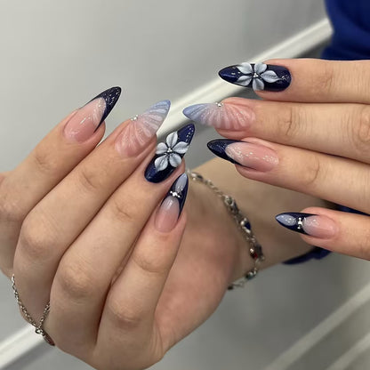 Kunstnagelset mit eleganten Floral- und Ombre-Designs Brehn