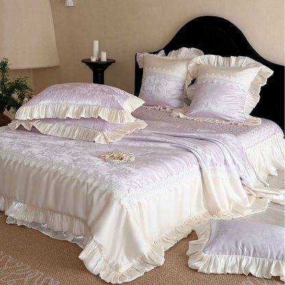 Luxuriöses Satin-Bettwäsche-Set mit Rüschen, Jacquard-Motiv und Spitzenbordüre