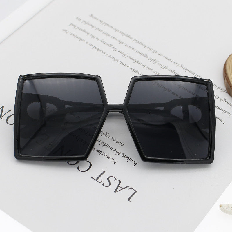 Damen quadratische Sonnenbrille mit luxuriösem Rahmen Brehn