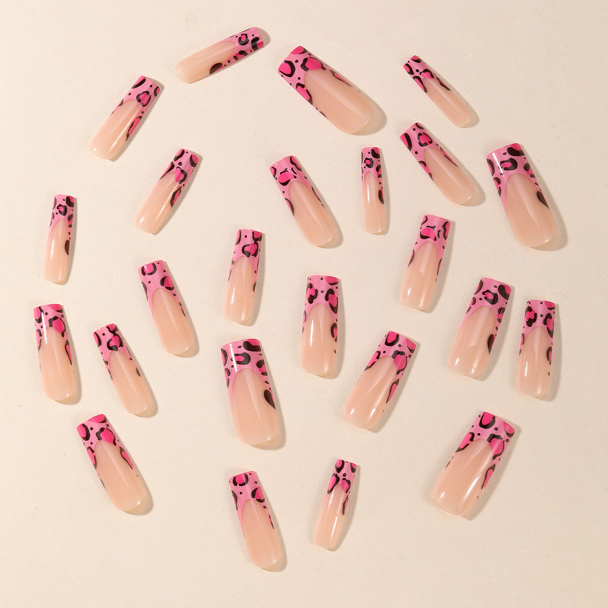 Glamouröse Nagelverlängerungen Brehn