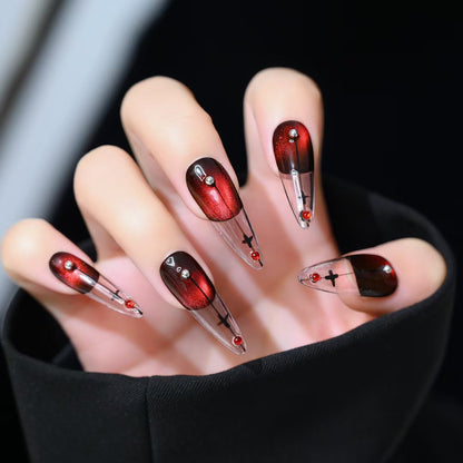Künstlerische Stiletto-Nagelerweiterungen
