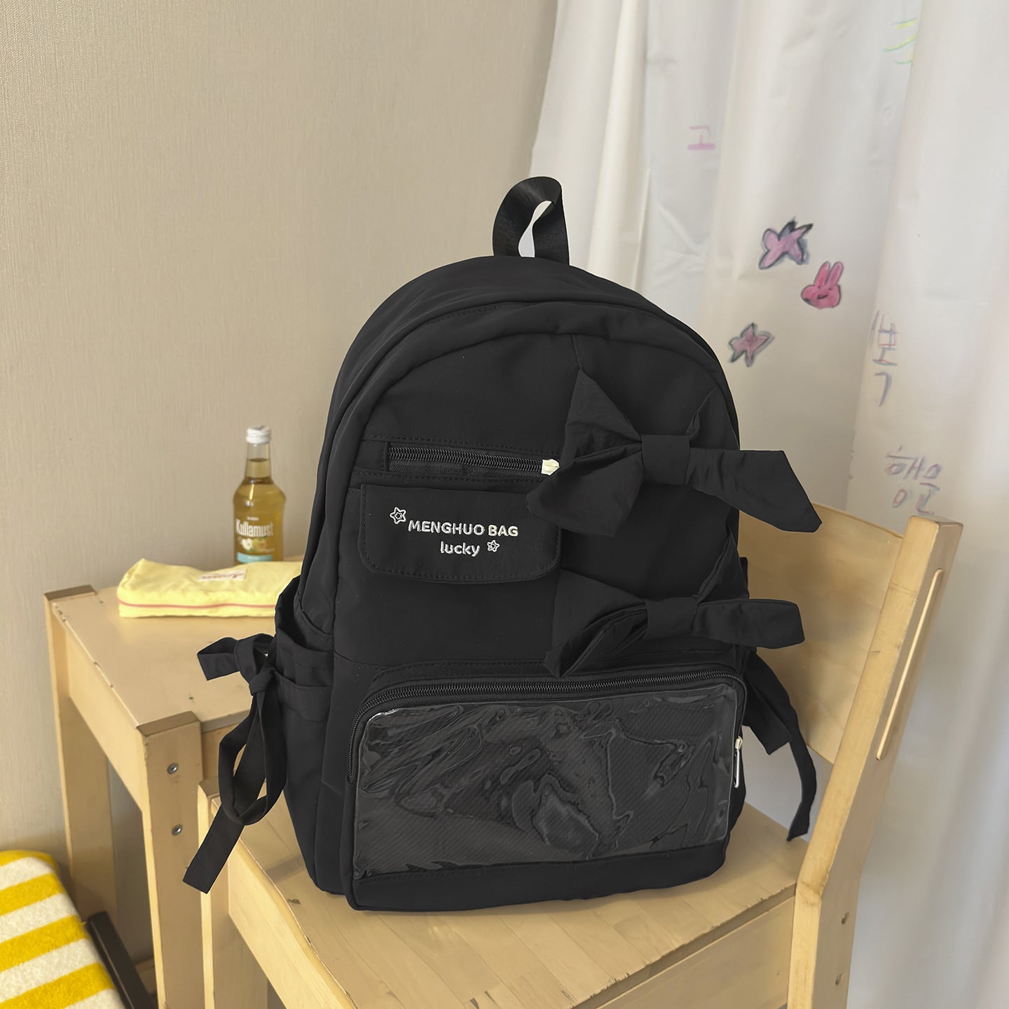Charmanter Rucksack mit Schleifendetail