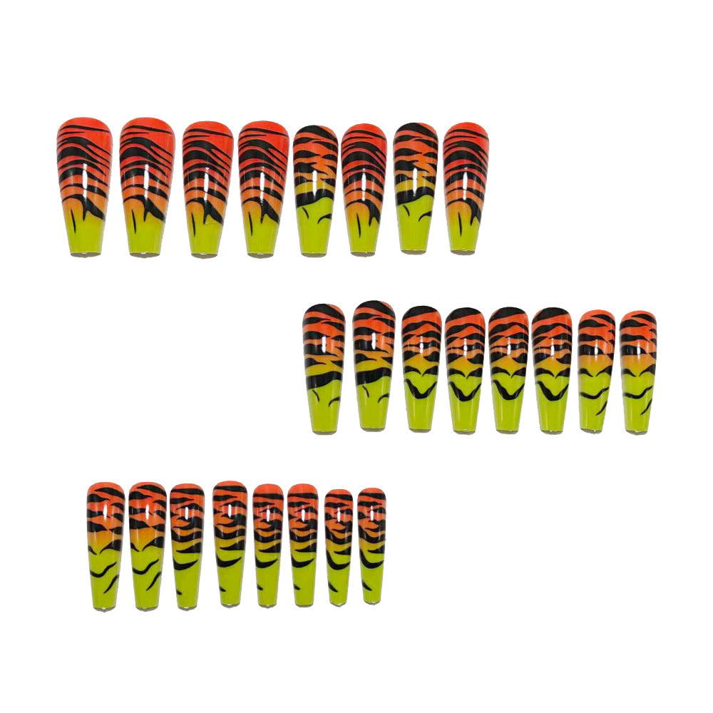 Kunstnägel Im Stylischen Tiger Design Brehn