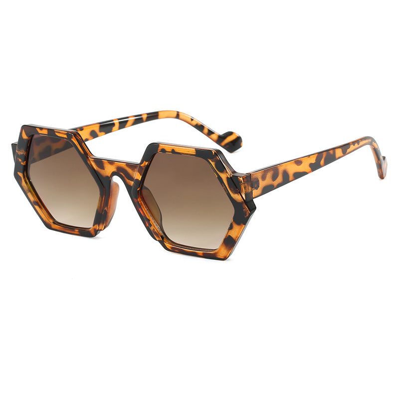 Damen hexagonale Katzenaugen-Sonnenbrille mit urbanem Leopardenmuster Brehn
