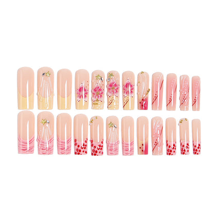 Kunstvolle Nagelspitzen mit botanischem Design Brehn