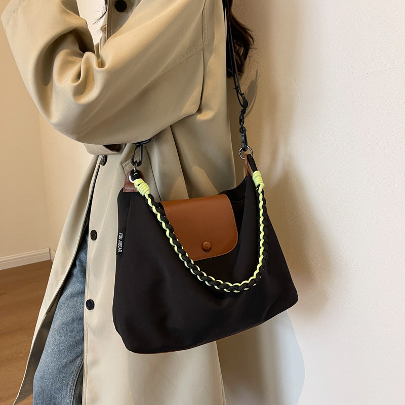 Stylische multifunktionale Schultertasche Brehn