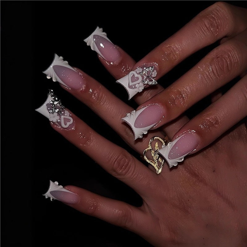 Extravagante 3D Nagelkunst Verlängerungen Brehn