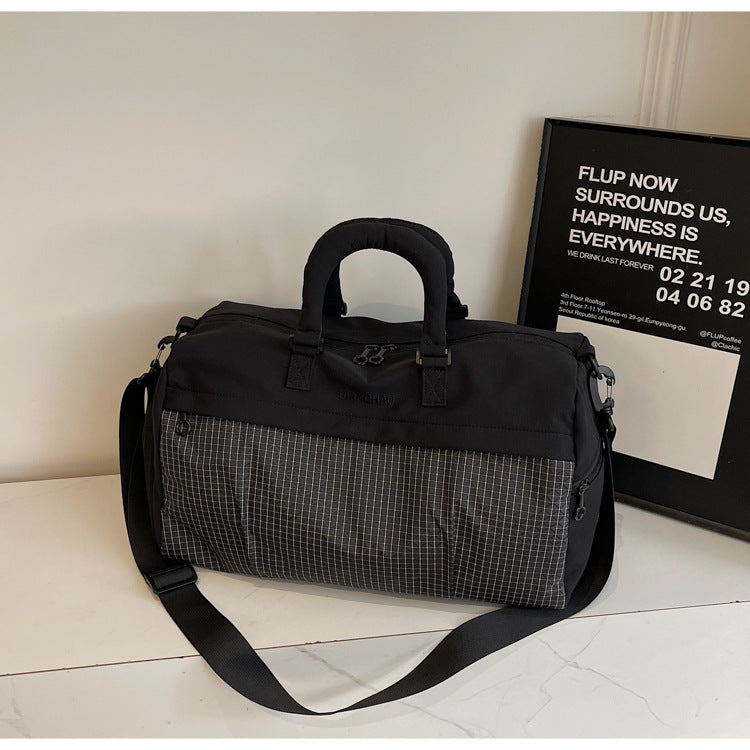 Sportliche Reisetasche Mit Vielseitigen Einkaufsoptionen Brehn
