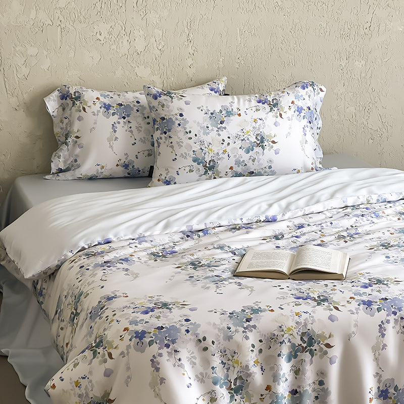Luxuriöses Satin-Bettwäsche-Set mit floralem Aquarellprint und seidig-glänzendem Finish
