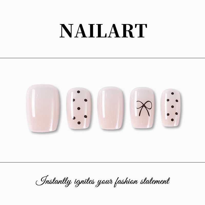 Chic Minimalist Press-On Nail Set Brehn