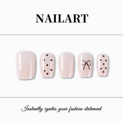 Chic Minimalist Press-On Nail Set Brehn