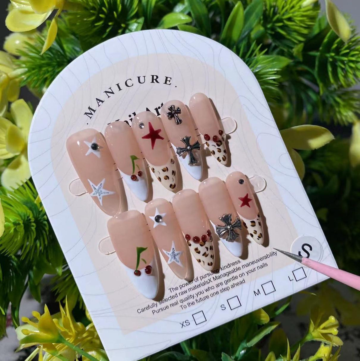 Kreative Press-On Nagelkunst