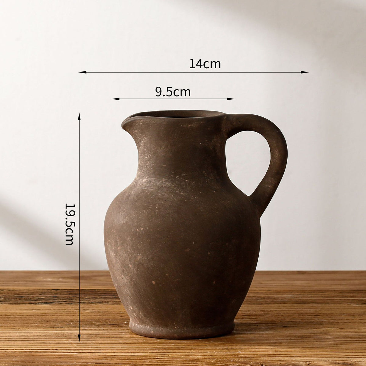 Elegante und Rustikale Keramikkaraffe Brehn
