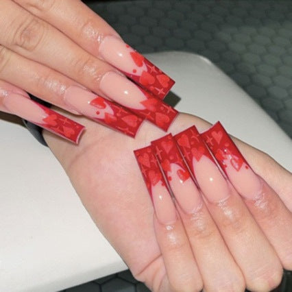 Elegante Lange Quadratische Nageldesigns mit Edelsteinakzenten