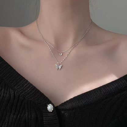 Elegante Schmetterlingsanhänger-Halskette Brehn