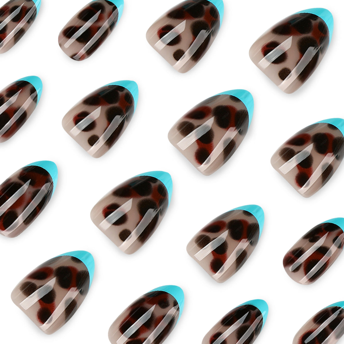 Kunstvolle Nagelkunst mit leopardem Farbspiel Brehn