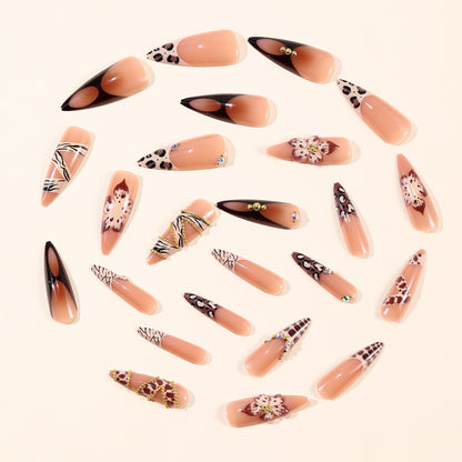 Luxuriöse Künstlerische Stiletto Nagelkunst Brehn