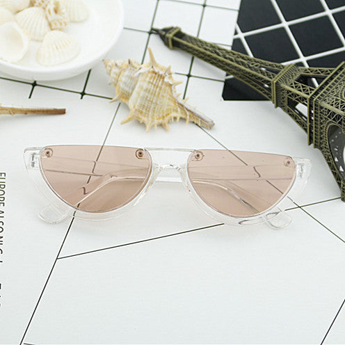 Damen Cat-Eye Brille mit markantem Rahmen und verspiegelten Gläsern Brehn