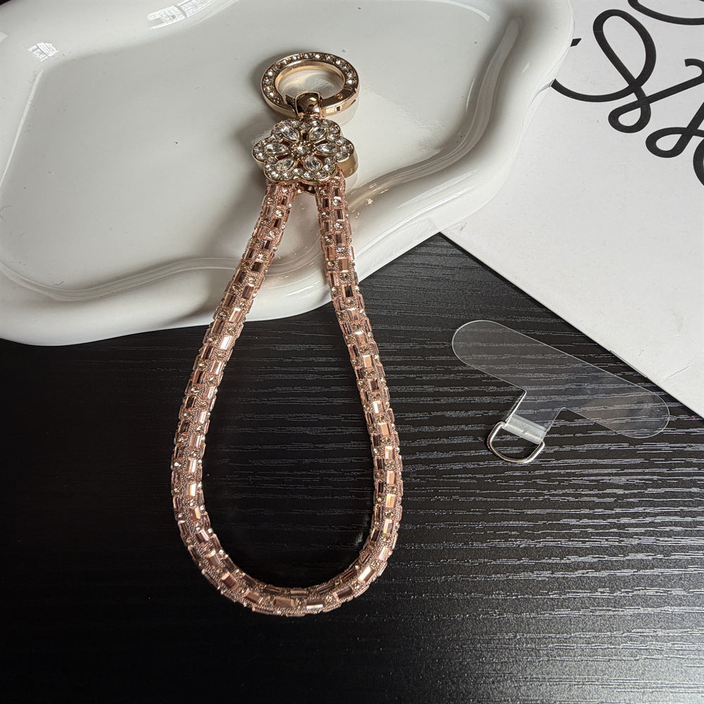 Eleganter Schlüsselanhängerhalter mit Kristallakzenten Brehn
