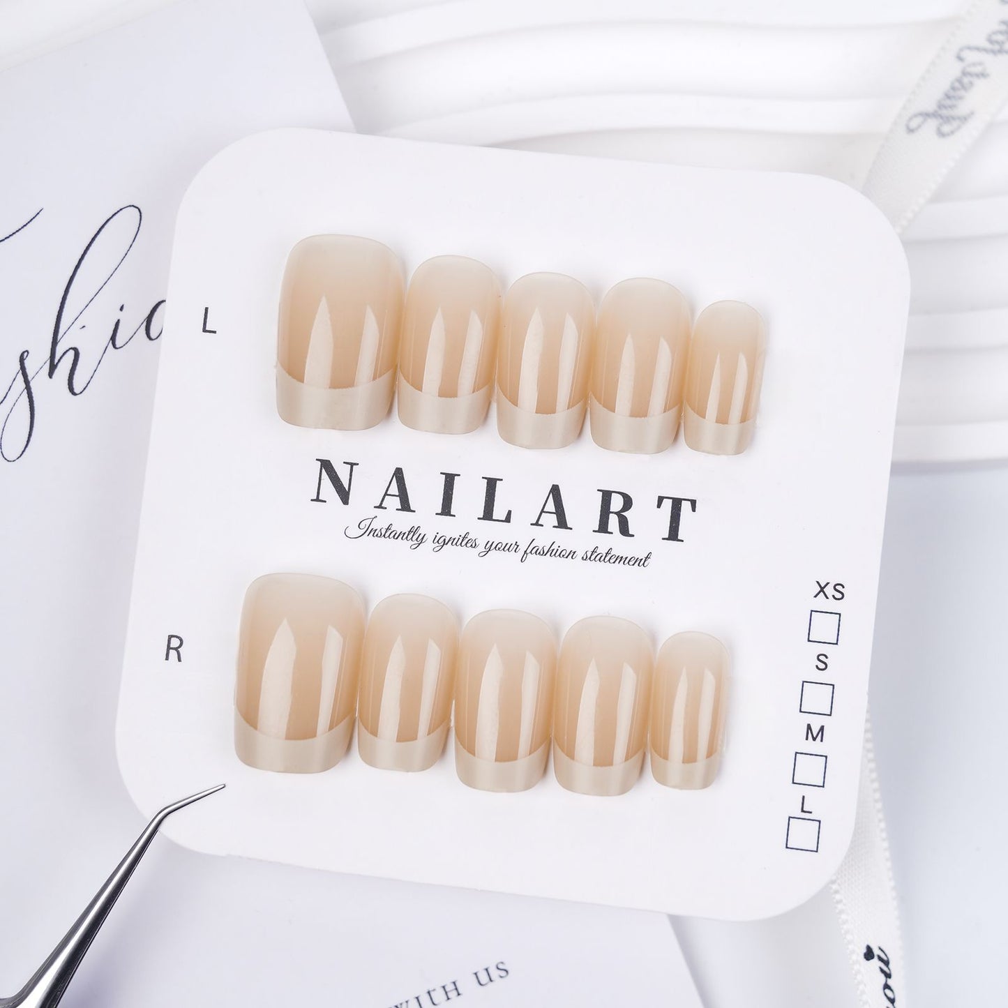 Dekorativer Fashion-Nagel-Set Brehn