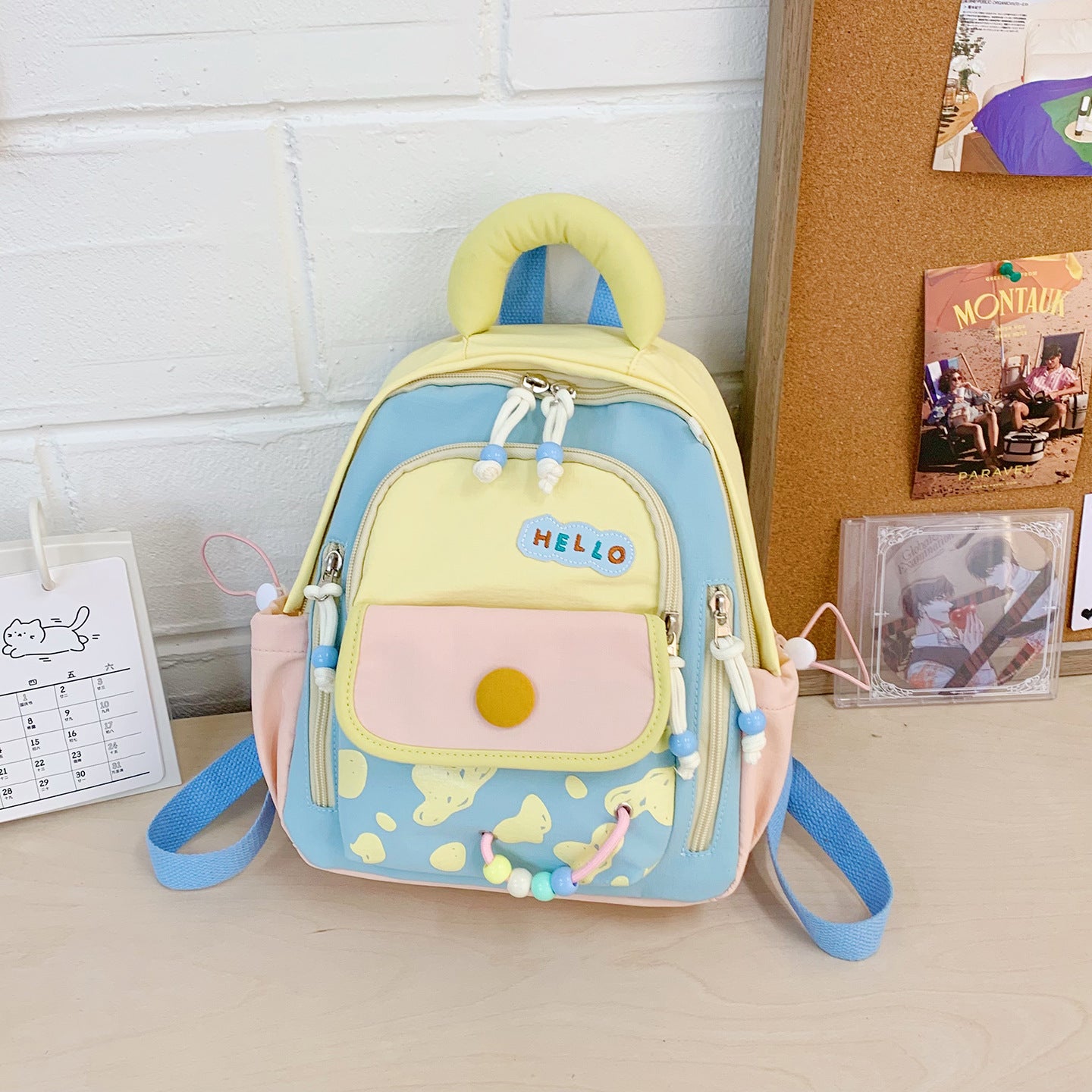 Freizeit-Rucksack mit Bunten Applikationen und Kreativem Design Brehn