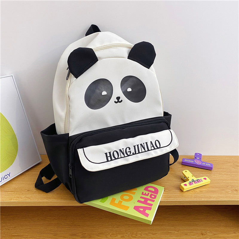 Verspielter Panda Cartoon Schulrucksack