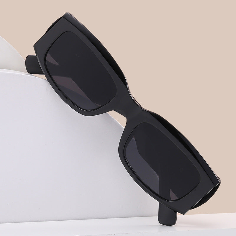 Damen modische quadratische Sonnenbrille mit luxuriösen Rahmenakzenten Brehn
