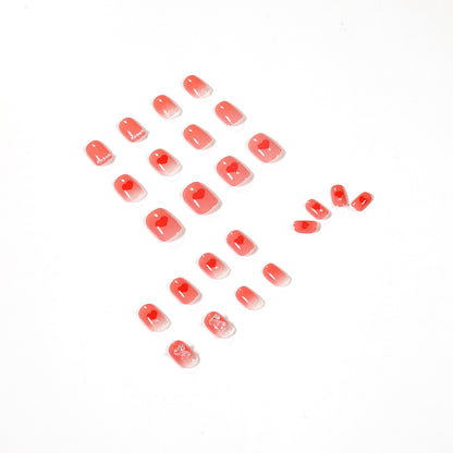 Kunstvolle Nagelkunst mit strahlendem Glanz und Herzmotiven Brehn