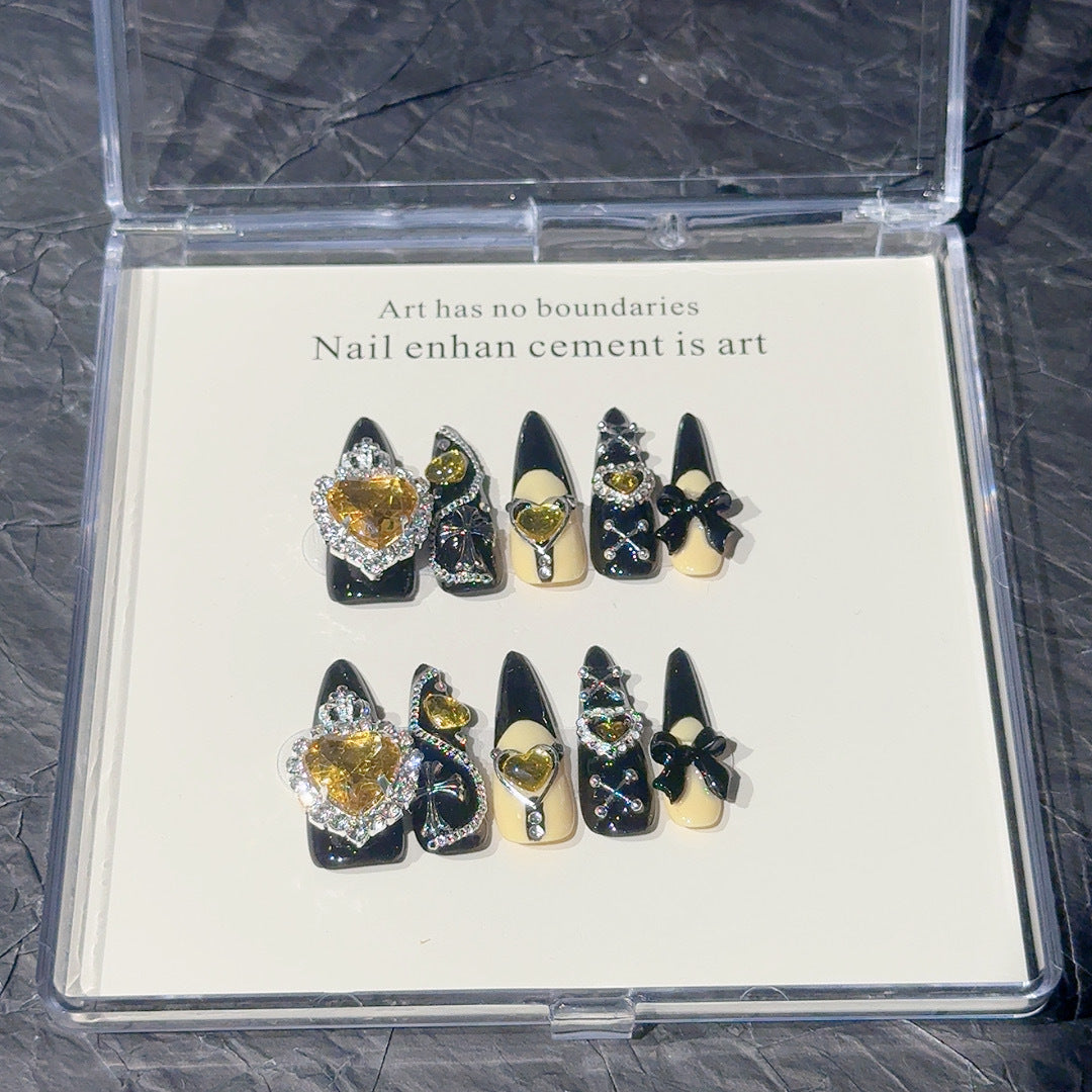 Luxuriöse dekorative Nagelspitzen