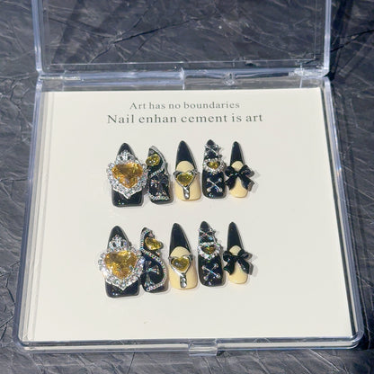 Luxuriöse dekorative Nagelspitzen