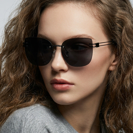 Damen Oversized Sonnenbrille mit stylischem Farbverlauf und einzigartigem Rahmen Brehn