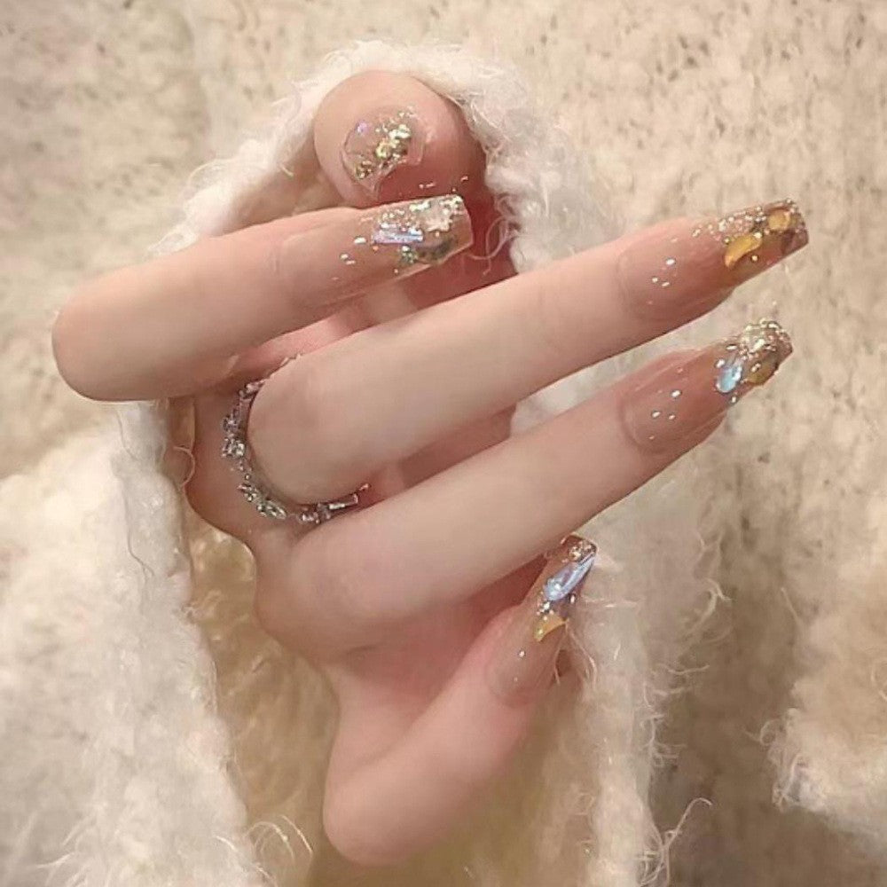Elegante Nagelpflege Brehn