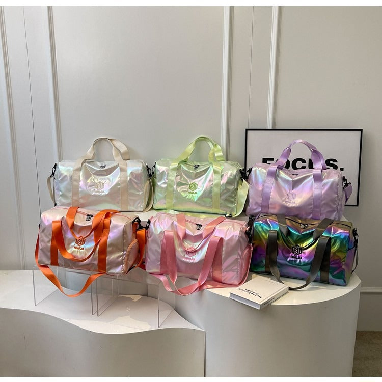 Damen Sportliche Reisetasche im futuristischen Design Brehn