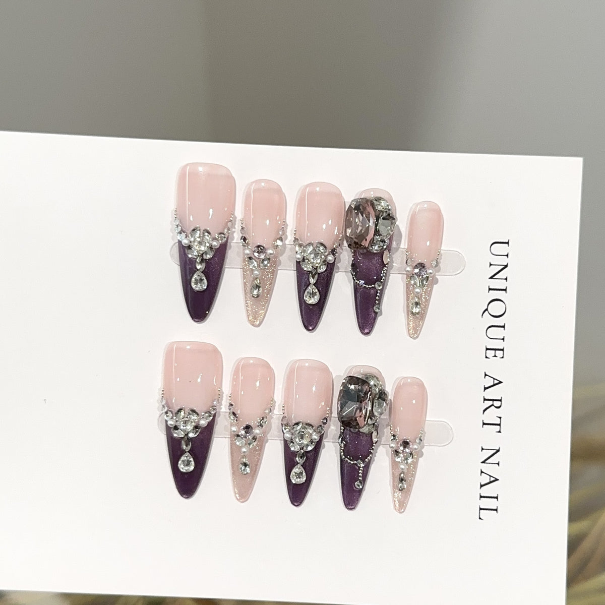 Dekorative Stiletto Press-On Nagelset