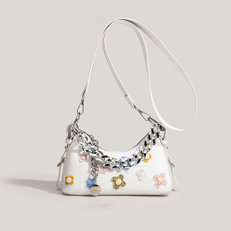 Dekorative Ketten Schultertasche Brehn