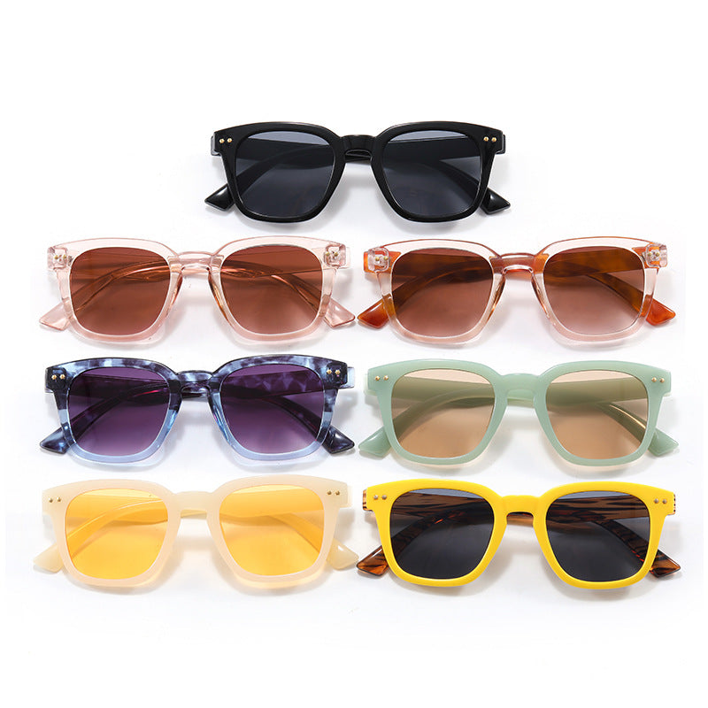 Damen Quadratische Sonnenbrille mit modernem transparentem Rahmen und UV-Schutz Brehn