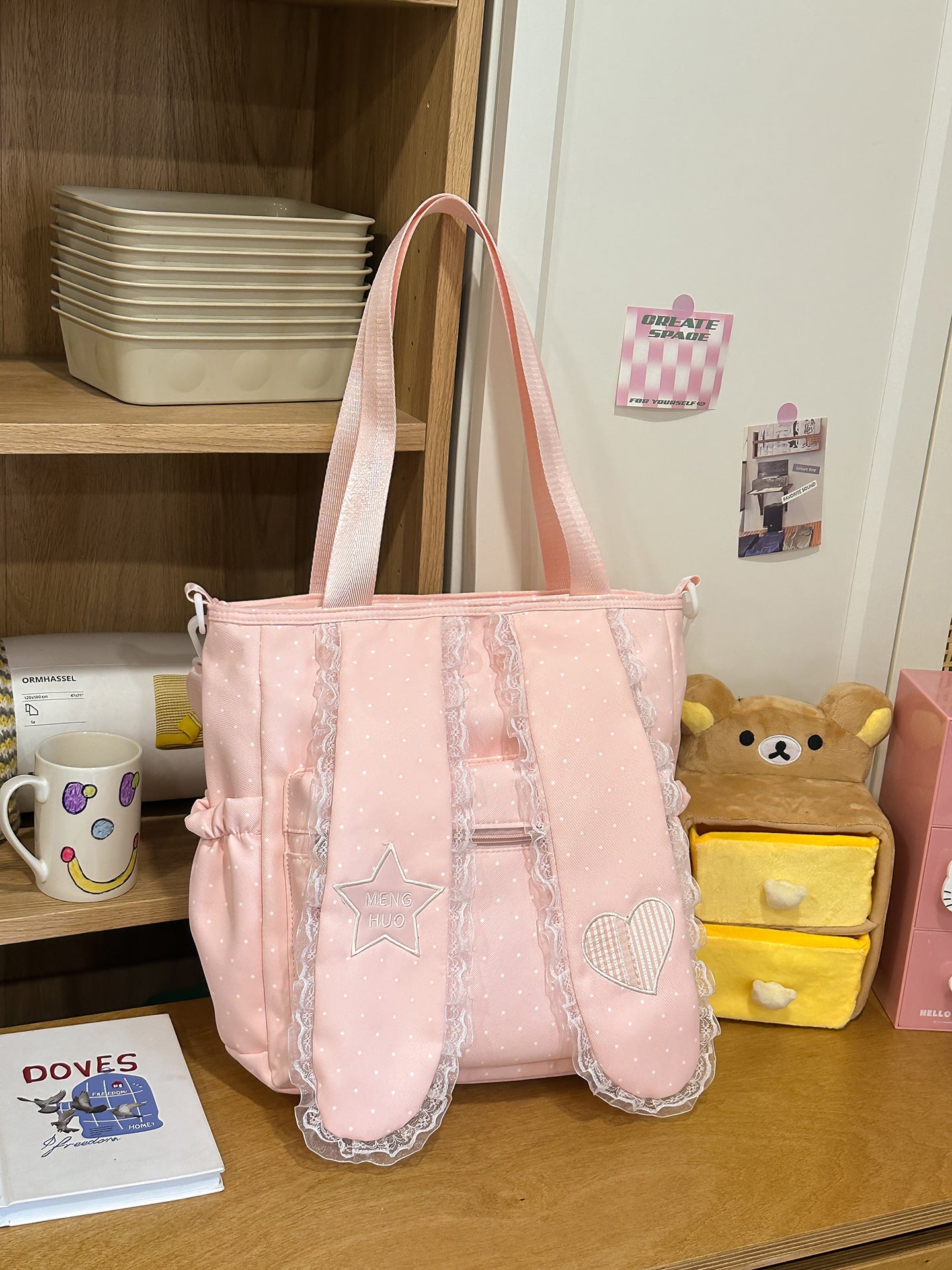 Dekorativer Rucksack mit Spitzenbesatz