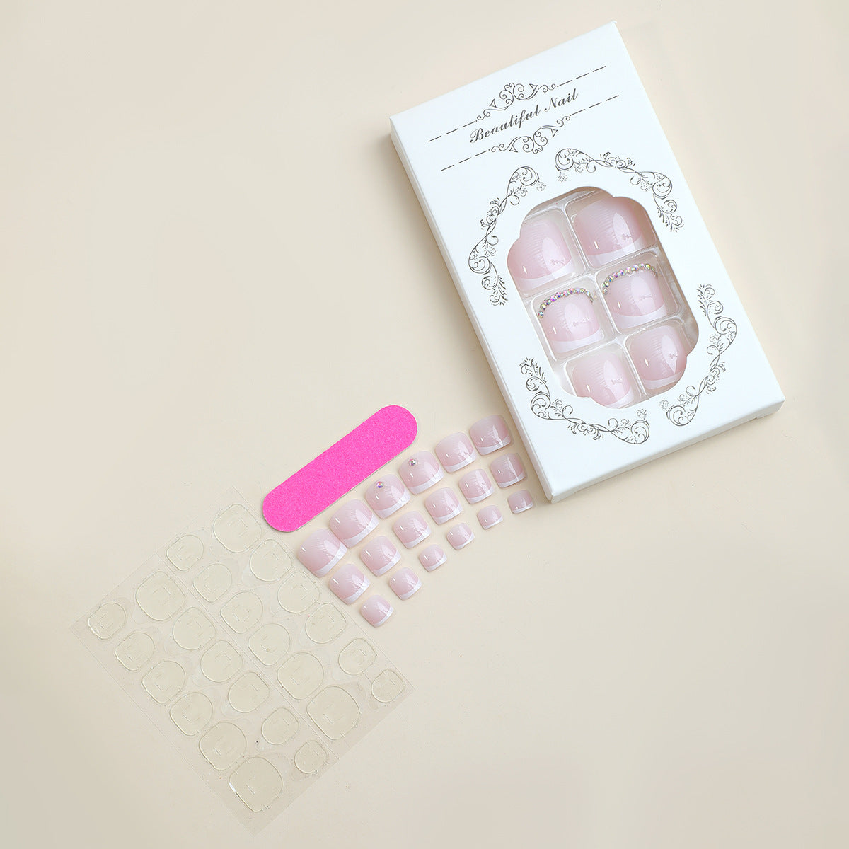 Premium dekorative Press-On-Nagelsatz mit eleganten Designelementen Brehn