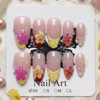 Dekorative Nagelkunst