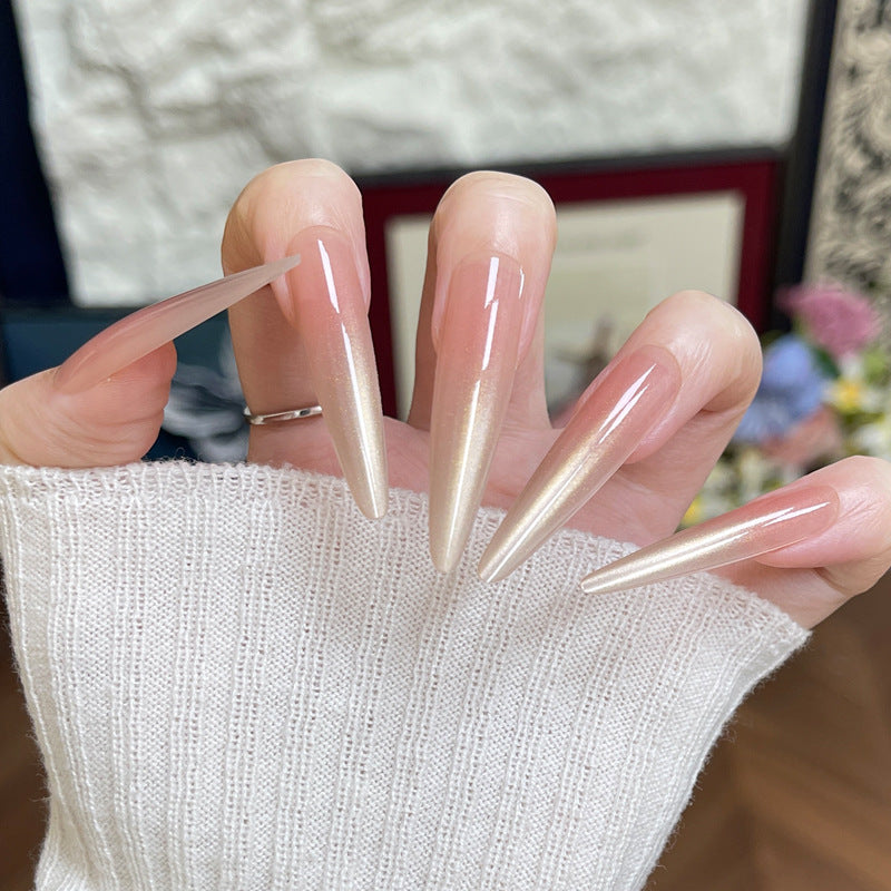 Glamouröse Stiletto Press-On Nagelverlängerungen Brehn