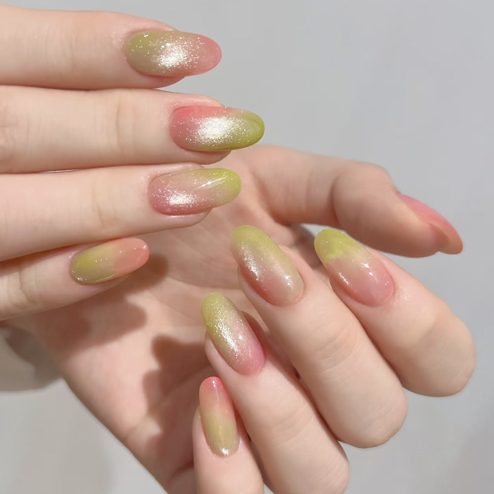 Kunstnägel mit Eleganter Ombre-Optik Brehn