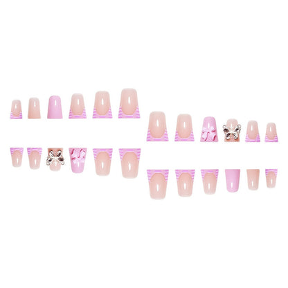 Verspieltes florales Design Press-On-Nagelverlängerungen Brehn
